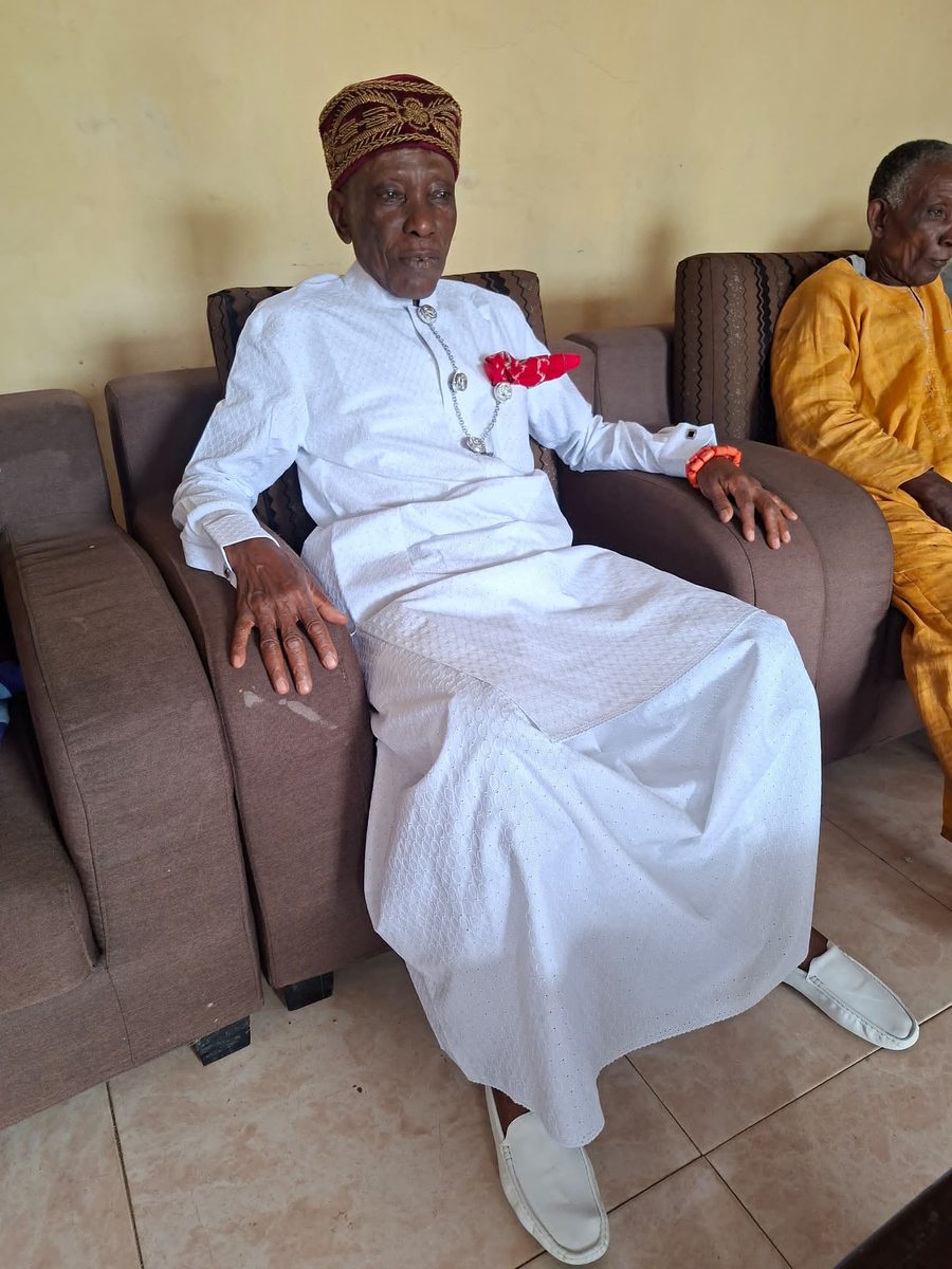 The Ajuwa seated in traditional attire